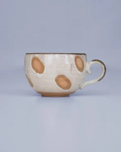 Cappuccino-krus med brune pletter