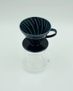 Hario tragt i indigo blå porcelæn (02)