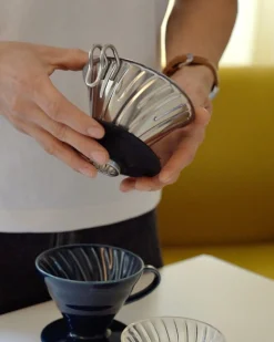Hario V60 kaffetragt 02 (metal)