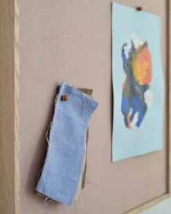 Knappenåle i træ (wooden pins)