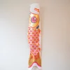 Koinobori vimpel 50 cm (pink/guld)
