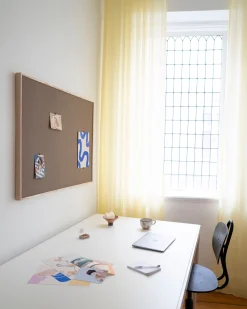 Pinbōdo opslagstavle - Chairo/Brun - 70x100