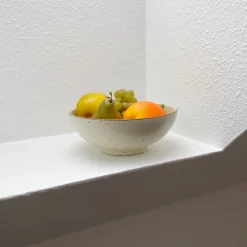 Sandfarvet serveringsskål