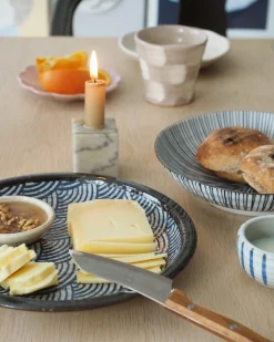 Tallerken / lille fad med bølgemotiv